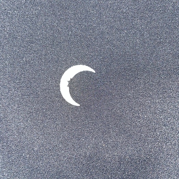 Zyia Active Black Ankle Length Perforated Legging 100 - Picture 2 of 3